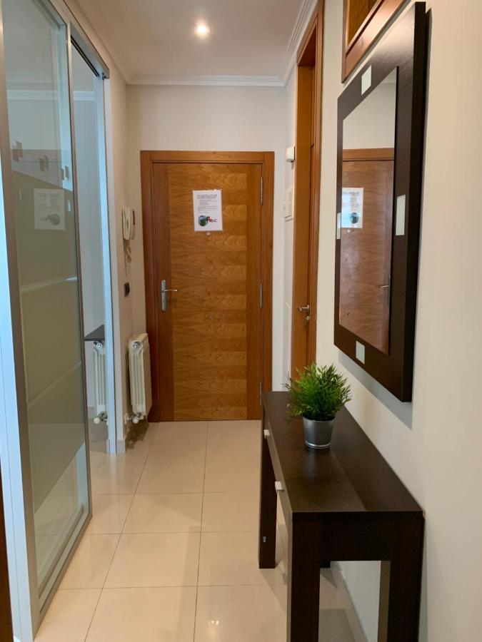 Apartamentos Illa 艾利亚德亚罗萨 外观 照片
