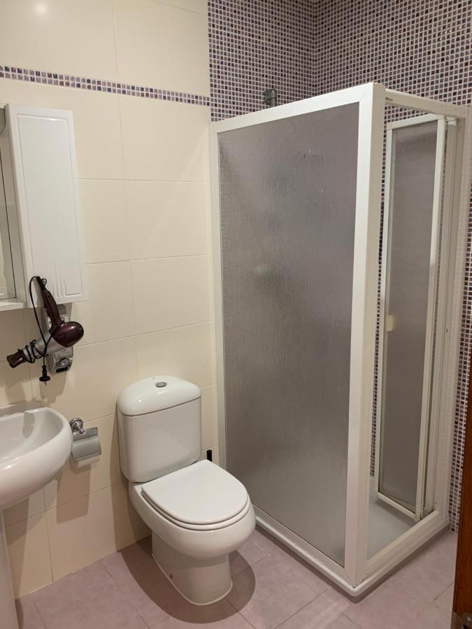 Apartamentos Illa 艾利亚德亚罗萨 外观 照片