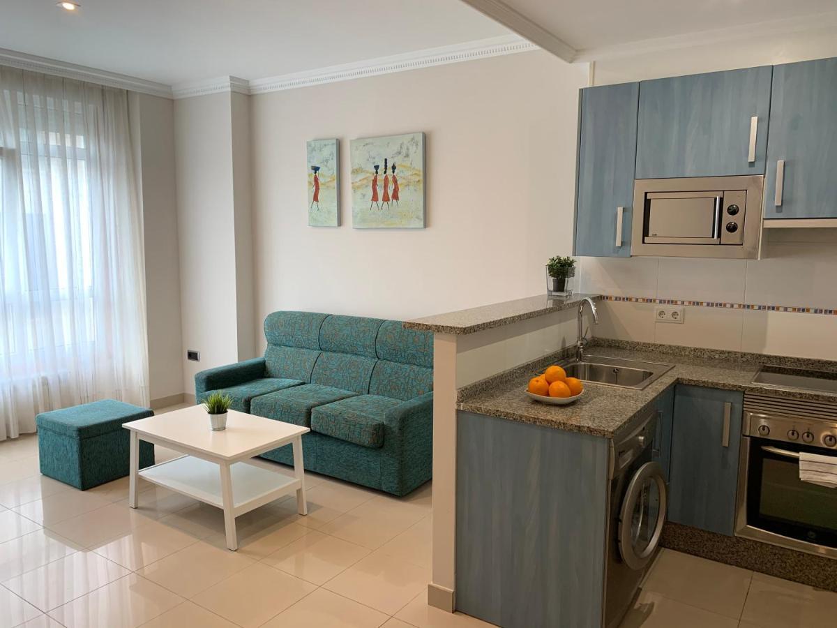 Apartamentos Illa 艾利亚德亚罗萨 外观 照片
