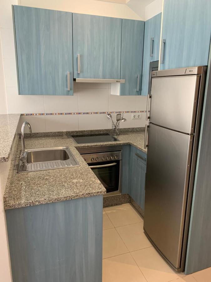 Apartamentos Illa 艾利亚德亚罗萨 外观 照片